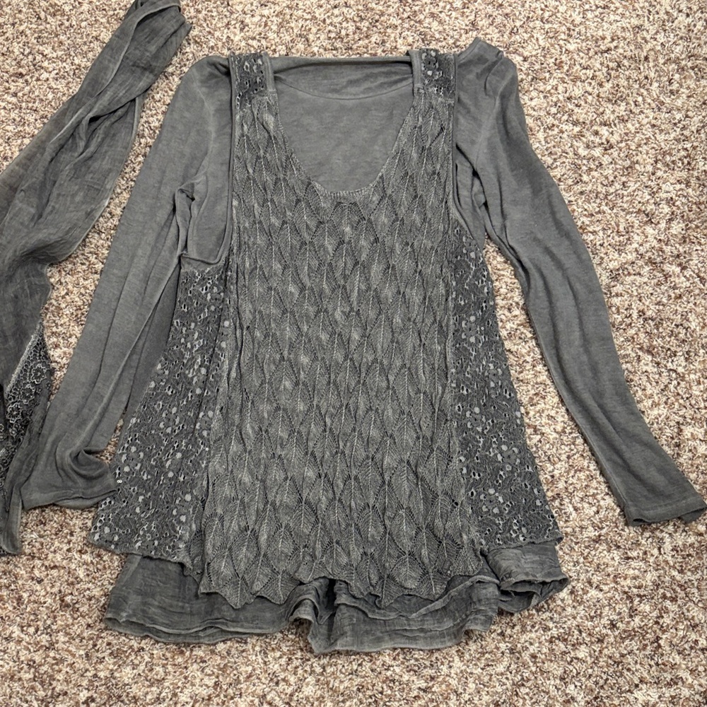 Flowy tunic with scarf